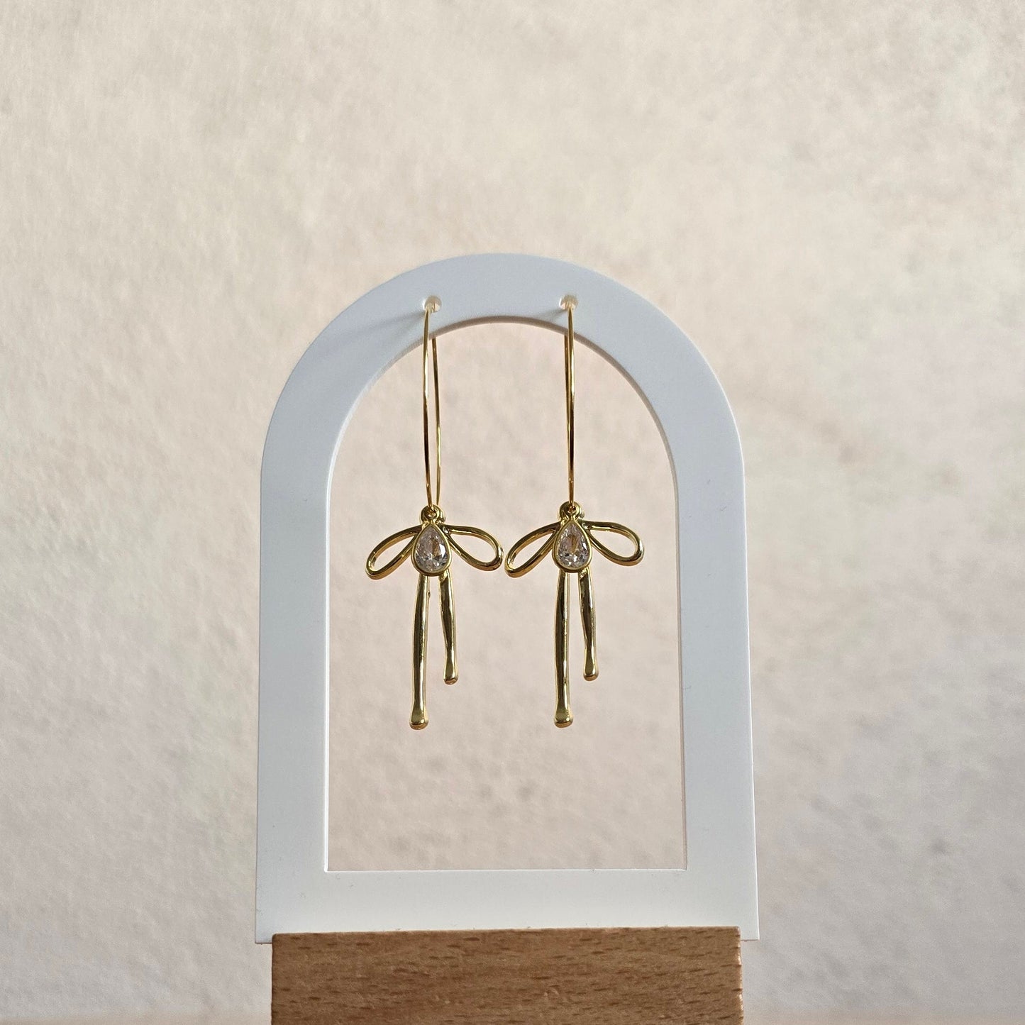 Goldie Bow Hoops