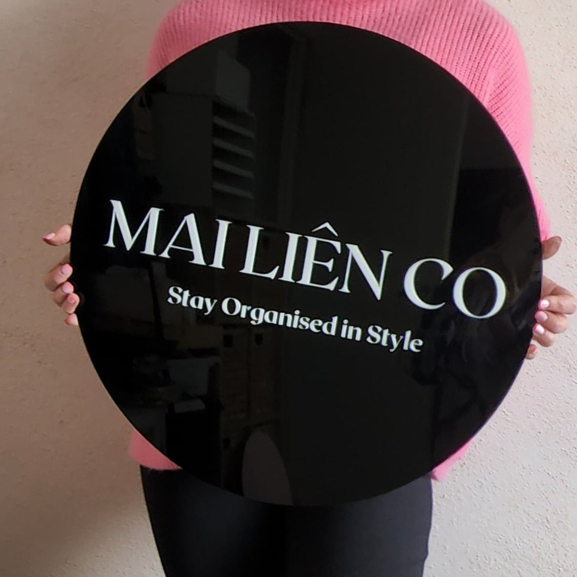Logo Sign