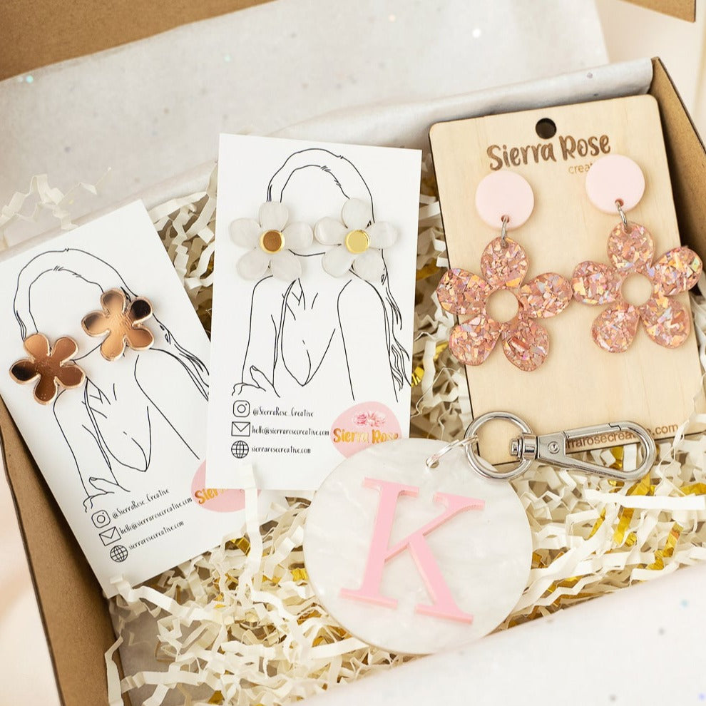 White & Gold Wildflower Stud Earrings