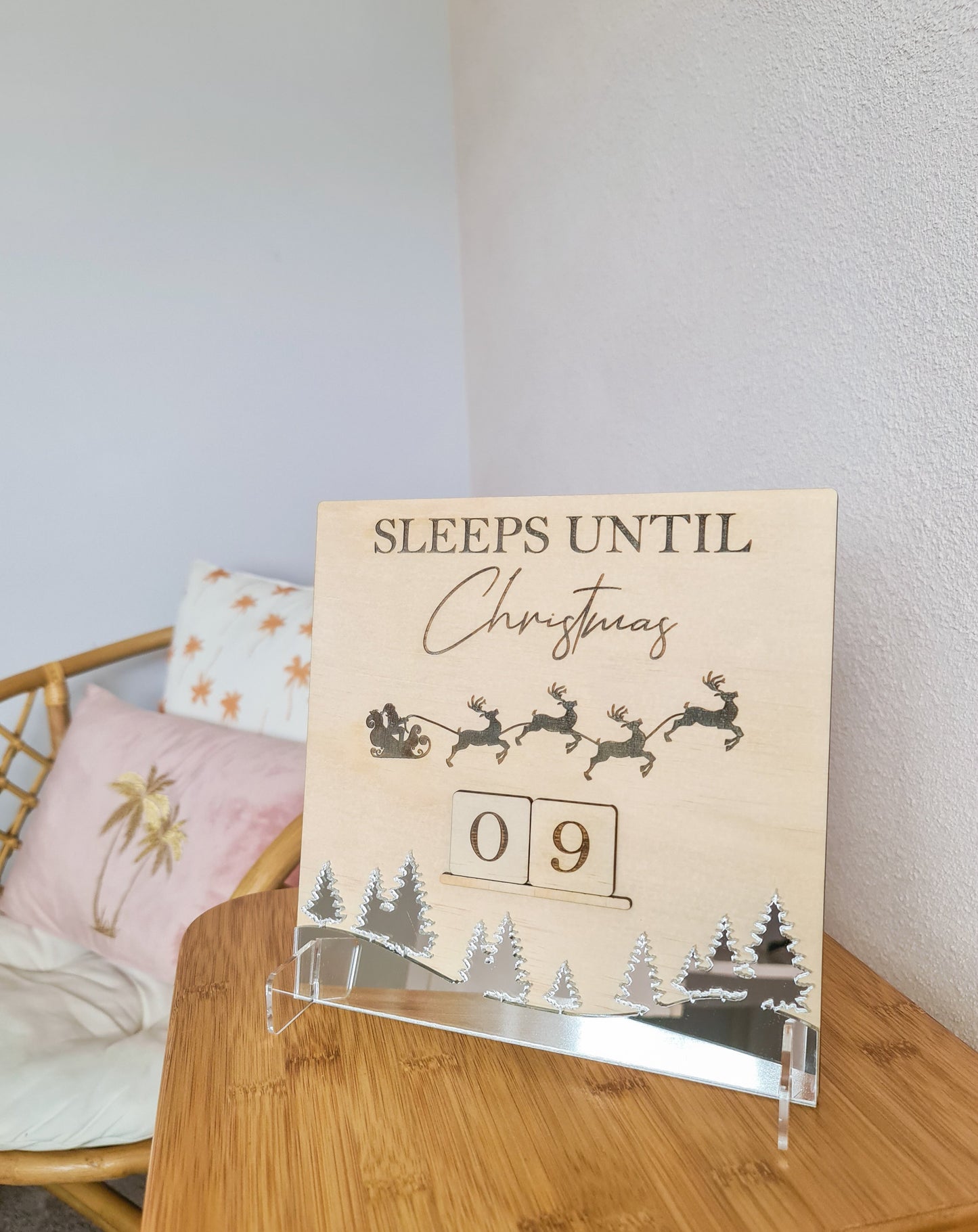 Sleeps until Christmas Countdown